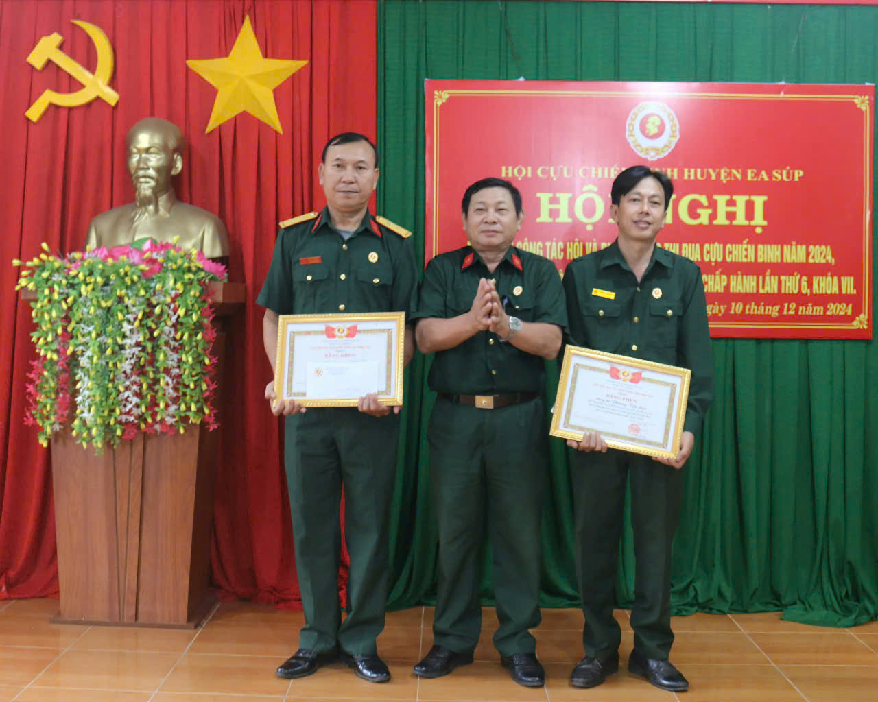 z6119815675719_7965ddf53ff14f181cf767a66dd2f400