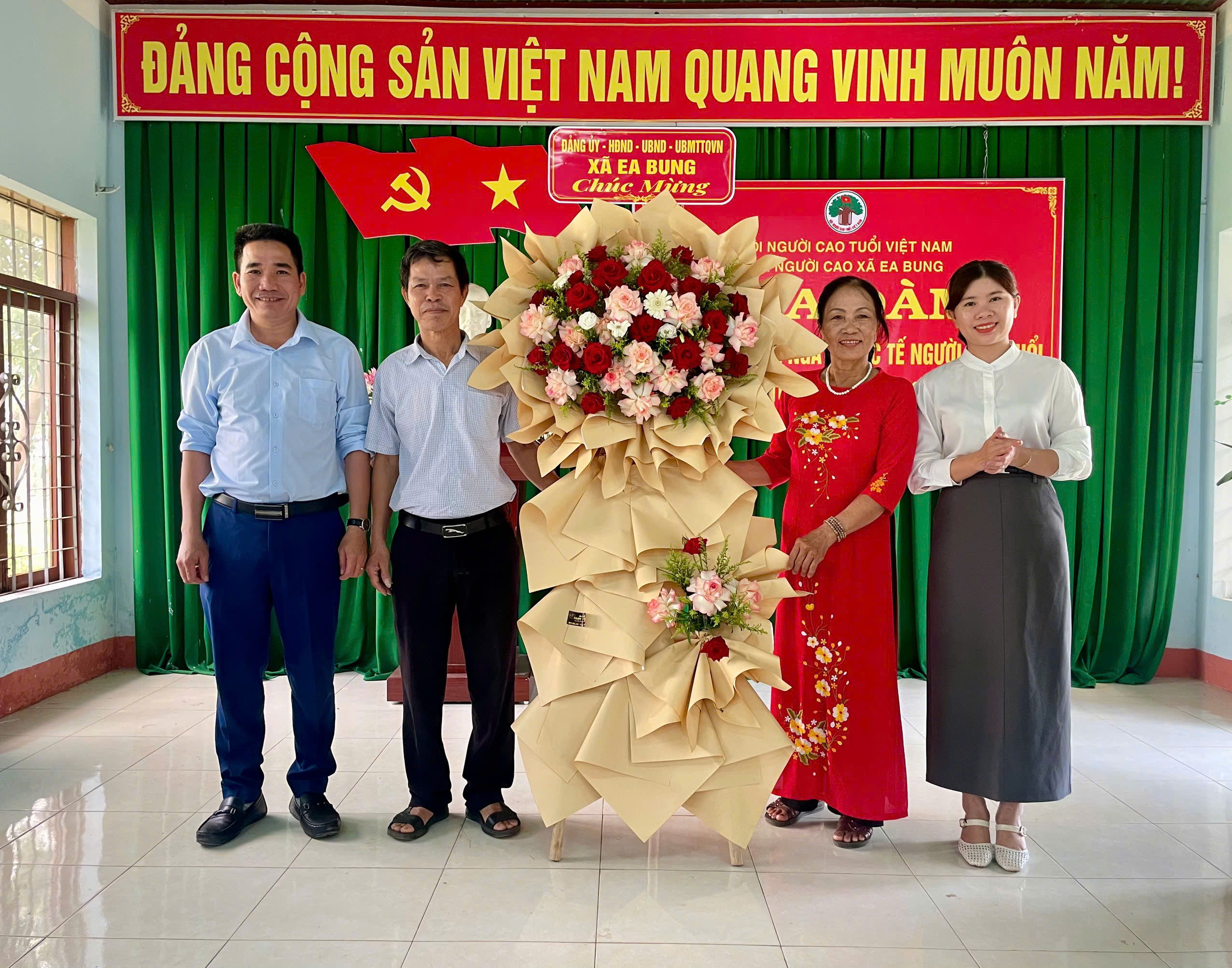 Toạ đàm kỷ niệm 36 năm ngày kỷ niệm Ngày hội Người cao tuổi Việt Nam