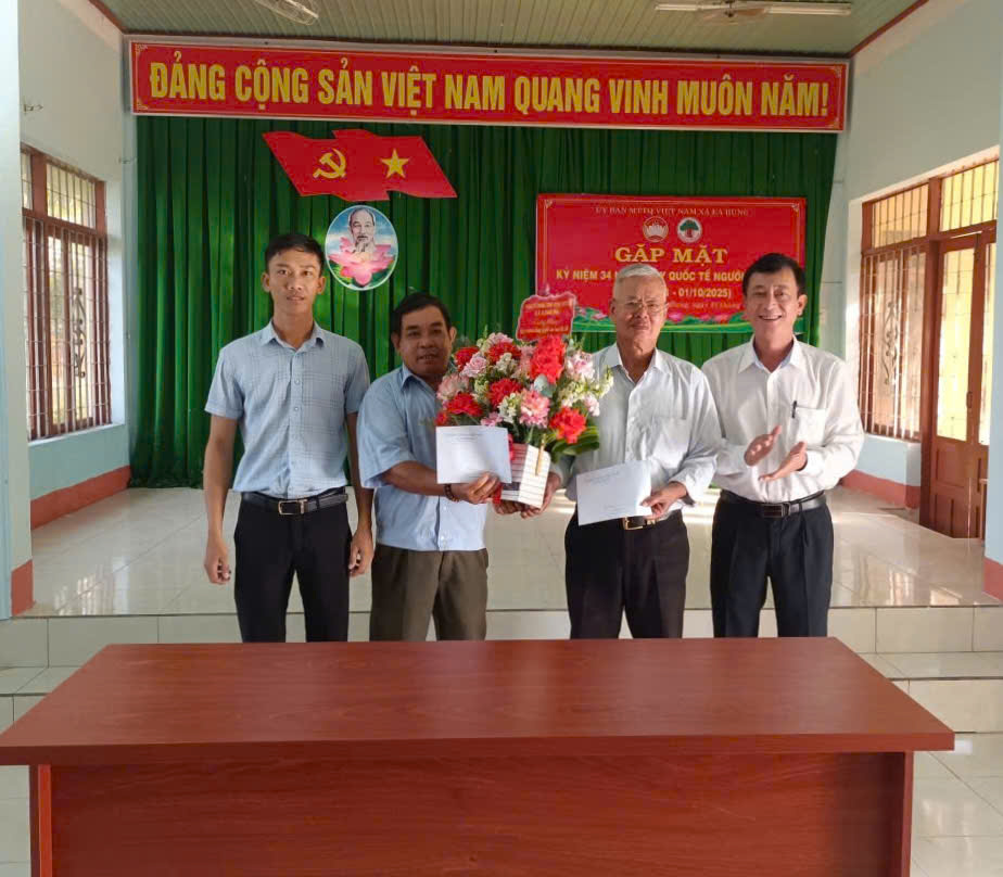 Gặp mặt kỷ niệm 34 năm Ngày Quốc tế Người cao tuổi (01/10/1991-01/10/2025)