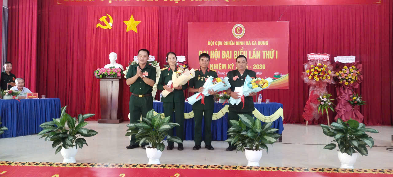 z7144098255223_ab023816d848921e4d76f1d990ed4601