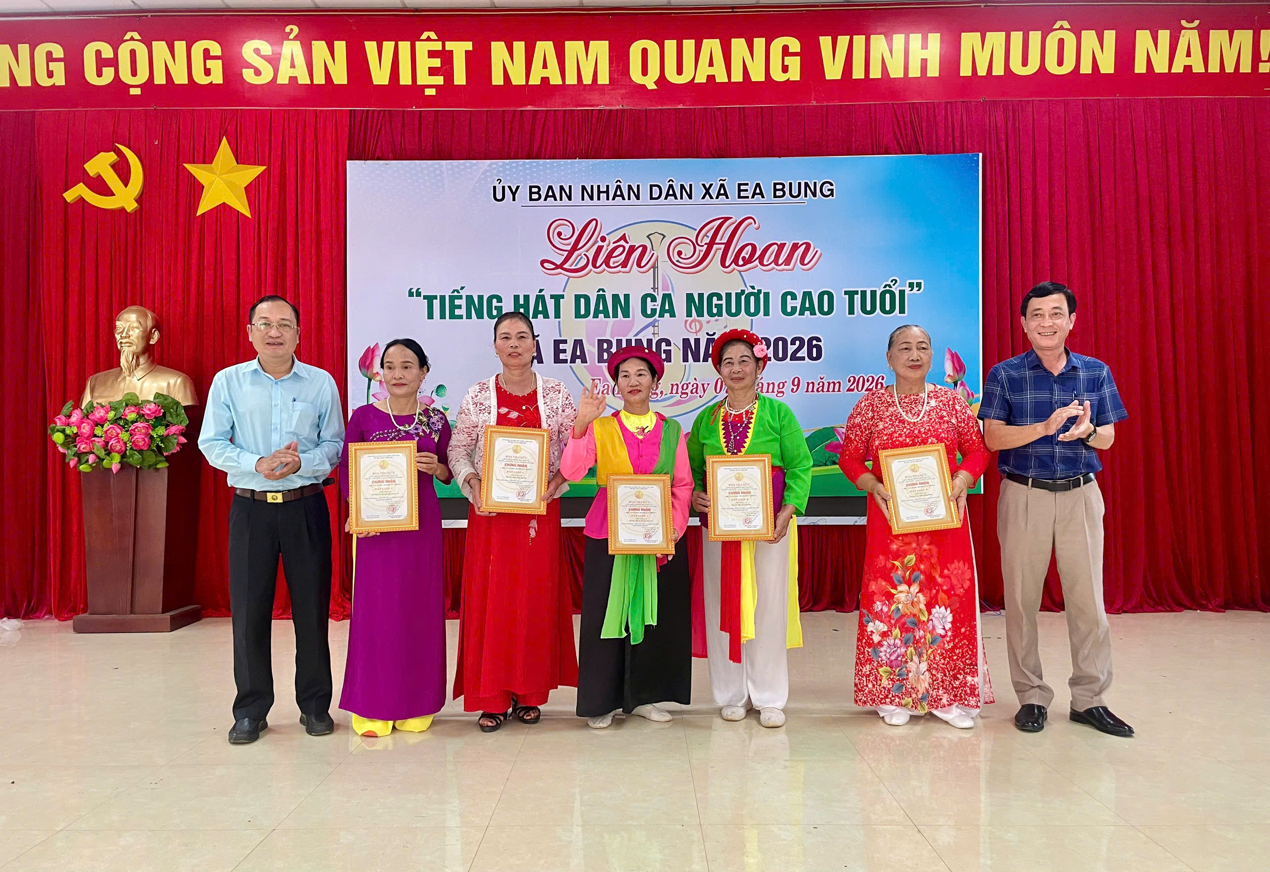 xã Ea Bung tổ chức thành công liên hoan tiếng hát dân ca người cao tuổi năm 2026